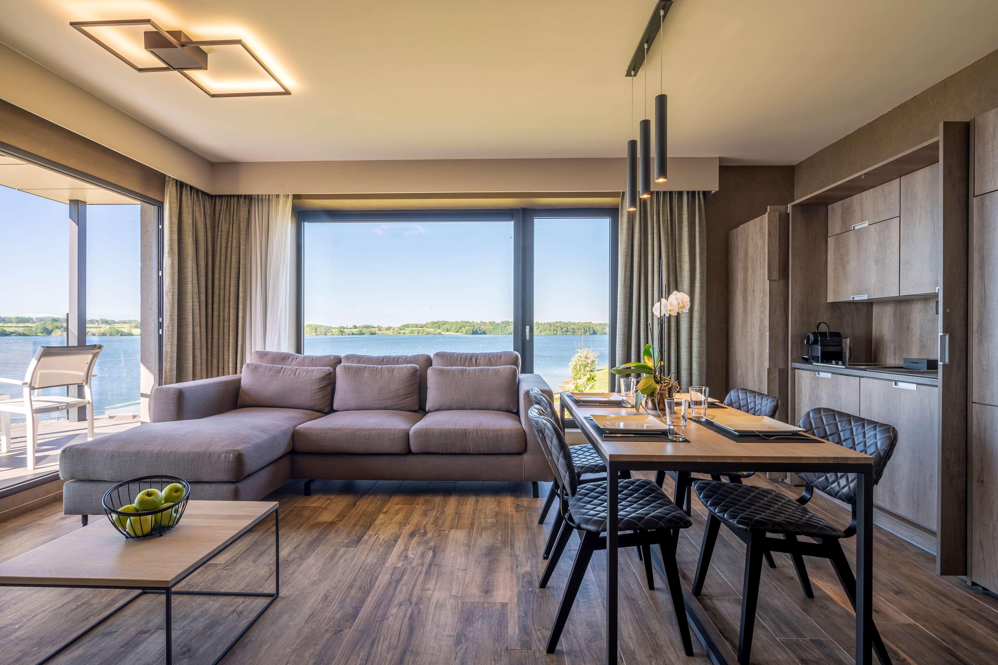 Boussu-lez-Walcourt Golden Lakes Hotel מראה חיצוני תמונה